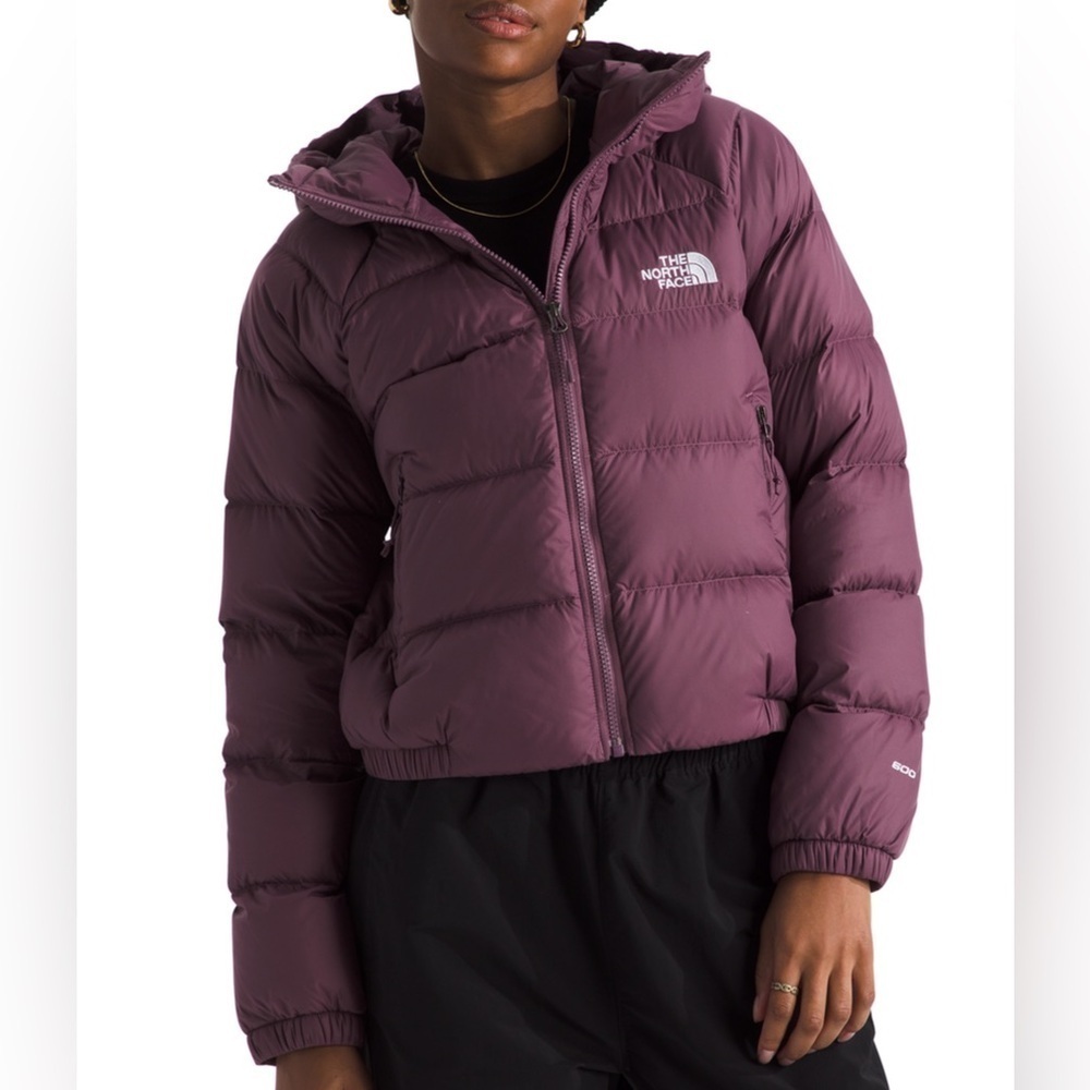 THE NORTH FACE
Women’s Hydrenalite™ Down Hoodie color midnight mauve